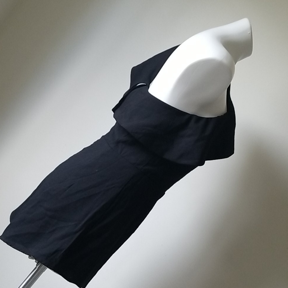 Lulu's Butterfly Effect One Shoulder Romper - Picture 12 of 16